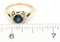 Beautiful Vintage Sapphire Ring in Yellow Gold