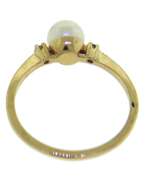 Beautiful Yellow Gold Pearl and Diamond Ring