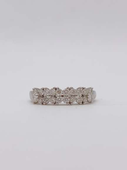 14kt White Gold Diamond Ring