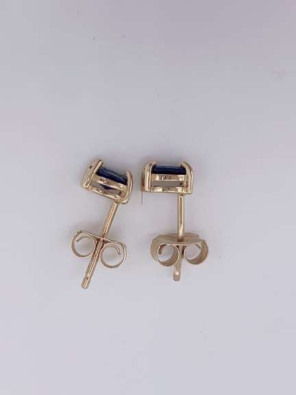 Blue Sapphire Earrings in 14kt Solid Yellow Gold