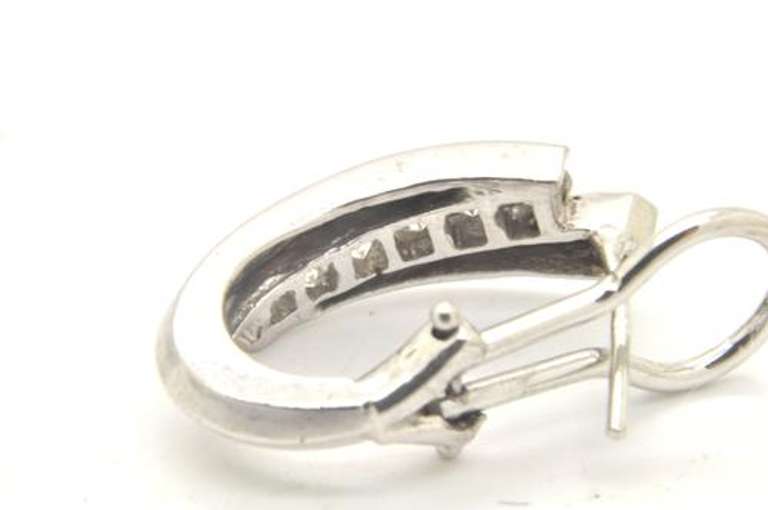 LADIES 14 KT WHITE GOLD DIAMOND EARRINGS