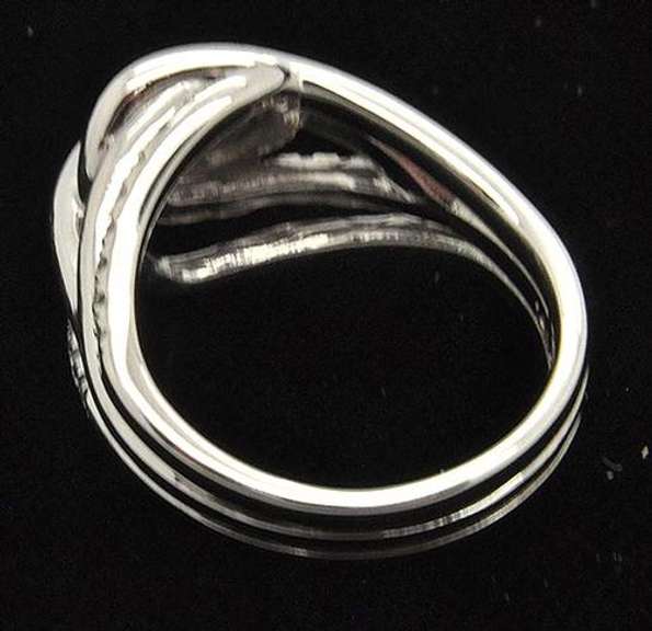 Elegant Ladies 14kt Gold Diamond Ring