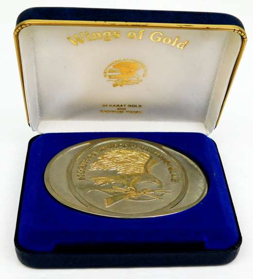 Wings of Gold Hunting Club Belt Buckle w/Box