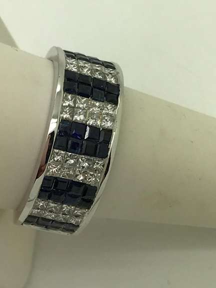 18K WHITE GOLD DIAMOND AND SAPPHIRE BAND