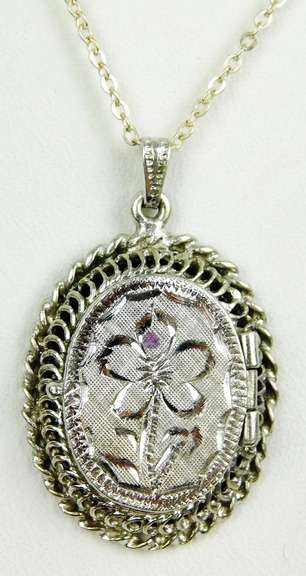 Vintage Sterling Diamond Cut Locket & Chain