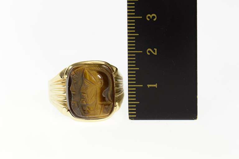 10K Yellow Gold Men's 1960's Carved Tiger's Eye Cameo Ring