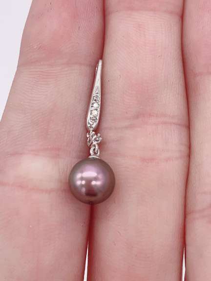 14kt Gold, Diamond & Pearl Pendant