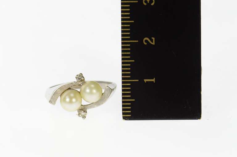 14K White Gold Retro Two Pearl Diamond Swirl Statement Ring