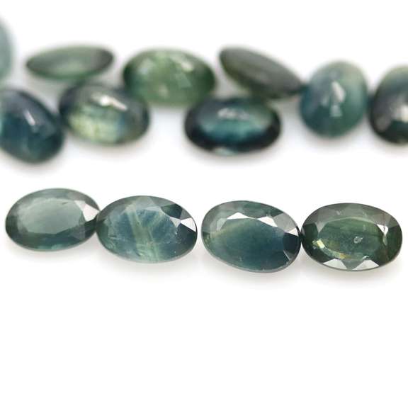 Heated only! 7.50ct 13pc green blue Sapphire set