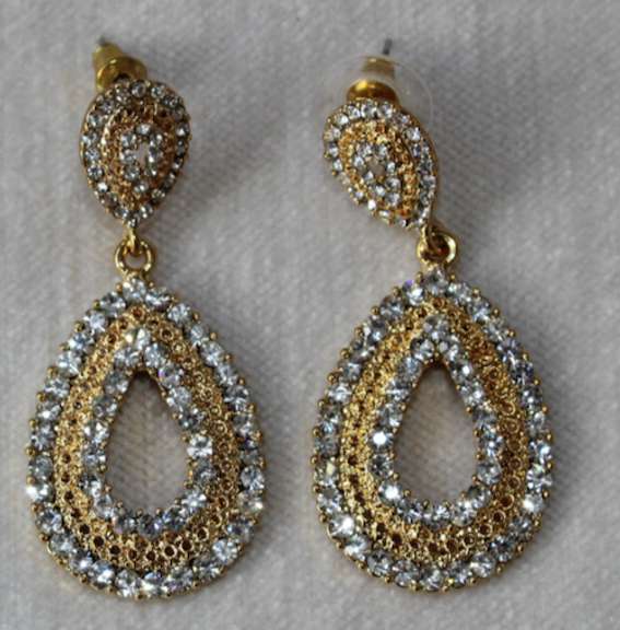 Sexy Pair of Fashion Design Earrings