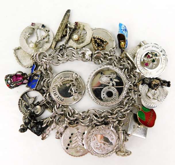 Fabulous Vintage Sterling Charm Bracelet & 25 Charms