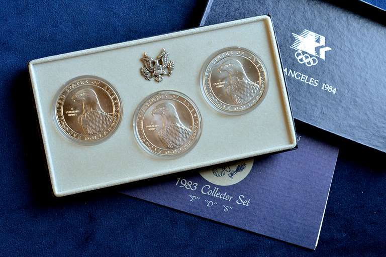 1983 P D S Commem Silver Dollar Set, OGP