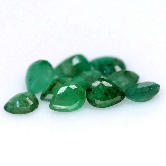 Rich emerald green 2.84ct 10pc emerald set