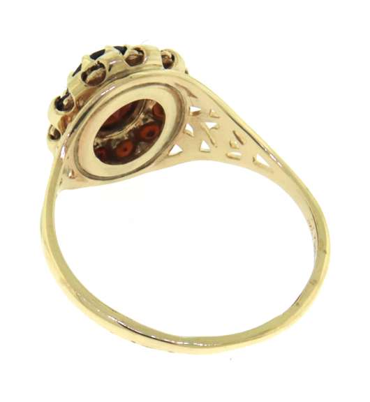 Nice Yellow Gold Garnet Cluster Ring