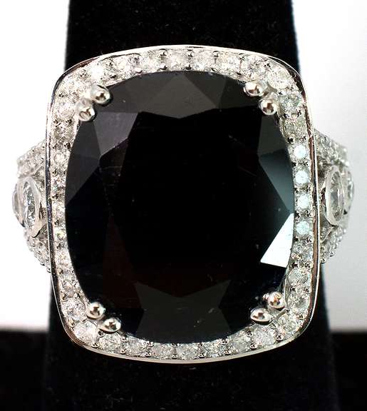 Grand Blue Sapphire 7& Diamond Plat Ring