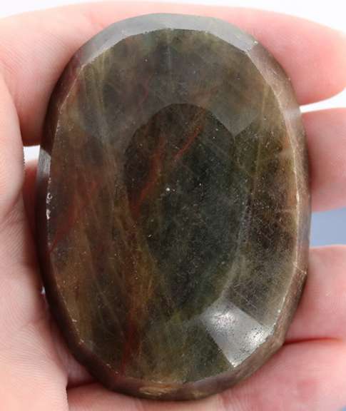 UNTREATED! Gigantic 678ct light and dark green toned Sapphire