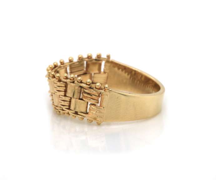 Trendy 14kt YG Textured Villa Flex Ring