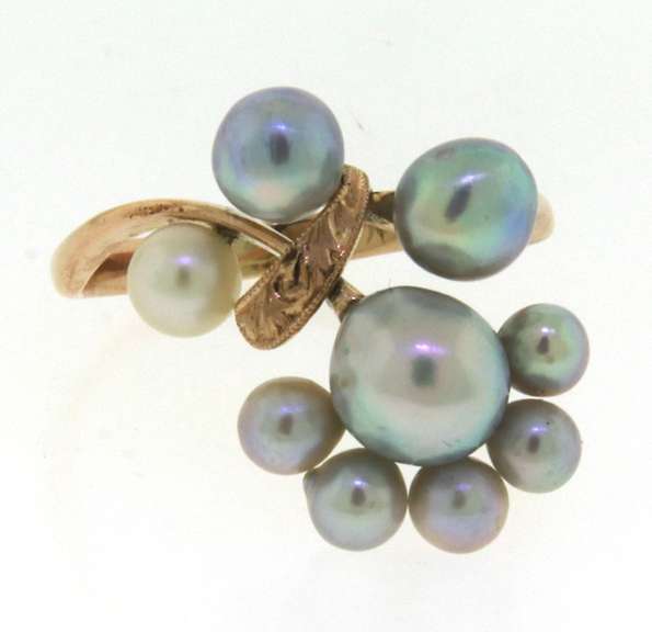 Elegant Grey and White Pearl Flower Yellow Gold Ring