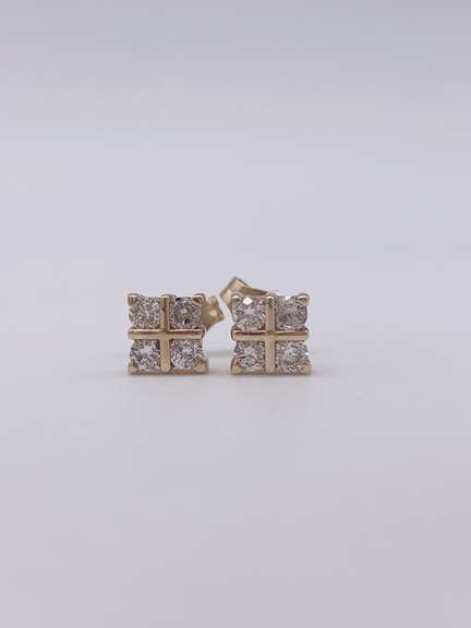 14kt Gold Diamond Earrings
