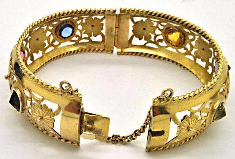 LADIES 14 KT YELLOW GOLD BANGLE BRACELET