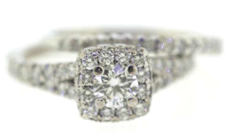 Sparkling White Gold Diamond Wedding Set