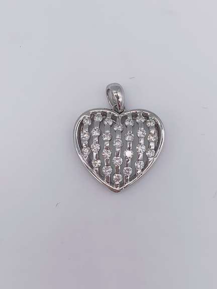 14kt White Gold & Diamond Pendant