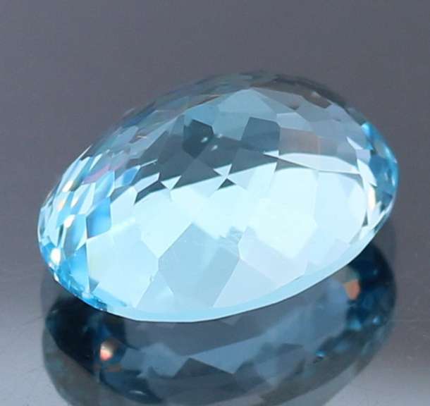Brilliant Swiss Blue 13.24ct oval cut Topaz