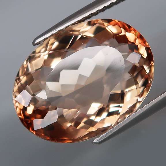 High grade 12.65ct eye clean Imperial Topaz