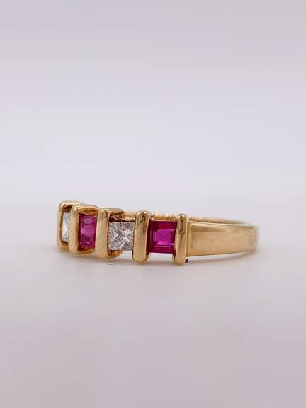 18kt Yellow Gold, Ruby, & Diamond Ring