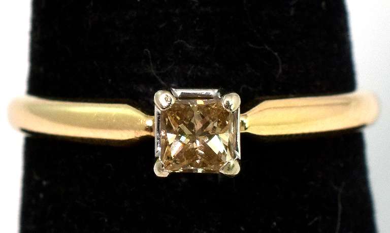 Lovely 0.27CT Champagne Diamond Ring in 14KT Yellow Gold