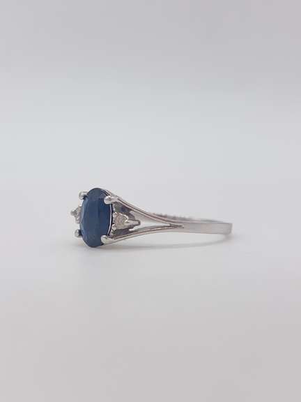 14kt Gold, Blue Sapphire, & Diamond Ring