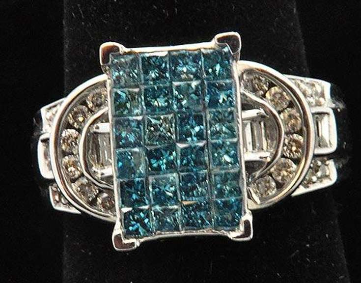 Fancy Blue & White Diamond Ring, 14kt Gold