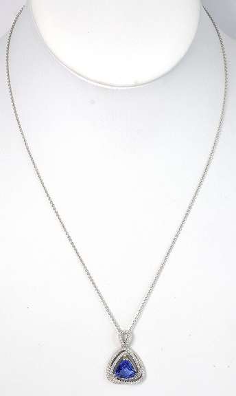 Eye-Catching Tanzanite & Diamond Necklace in 14KT White Gold