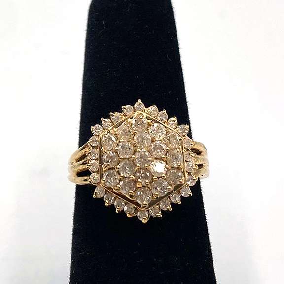 10kt Hexagon Diamond Ring