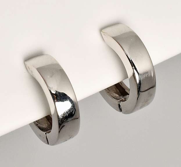 Popular 14k White Gold Diamond Huggies