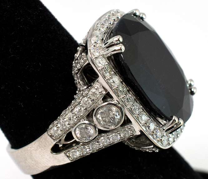 Grand Blue Sapphire 7& Diamond Plat Ring