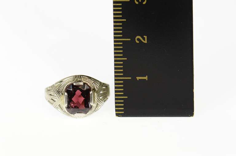 10K White Gold Art Deco Emerald Syn. Garnet Ornate Filigree Ring