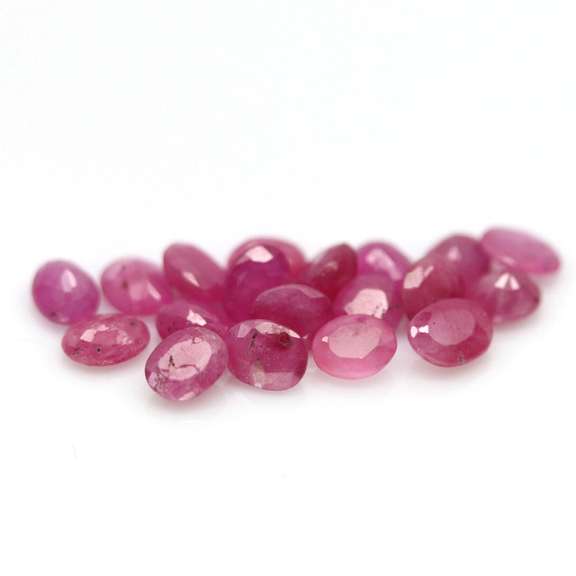 Heated only! 6.29ct pinkish red Ruby set