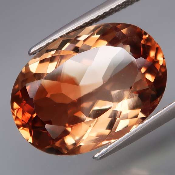 Amazing 14.82ct amber Imperial Topaz