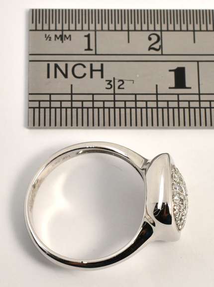 Tasteful Pavé Diamond Ring in 14K WG