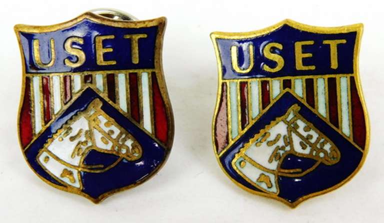 2 Equestrian USET Enamel Pins