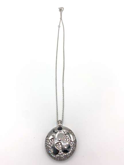 Very Fun Floral pendant Necklace with White Gemstones