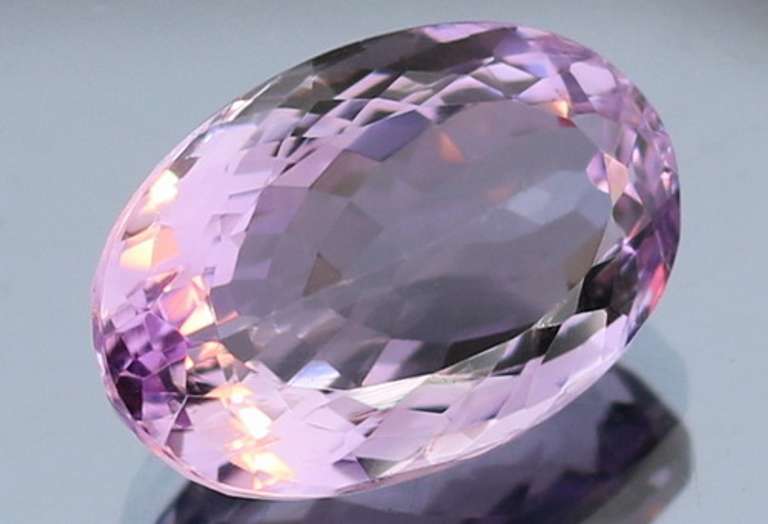 Striking 13.04ct natural rose de franc Amethyst