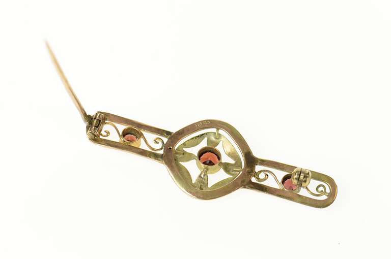 9K Yellow Gold Victorian Three Stone Garnet Statement Pin/Brooch
