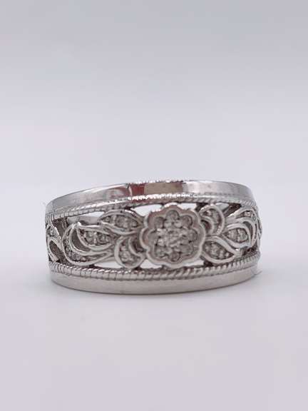 14kt Solid White Gold Diamond Ring