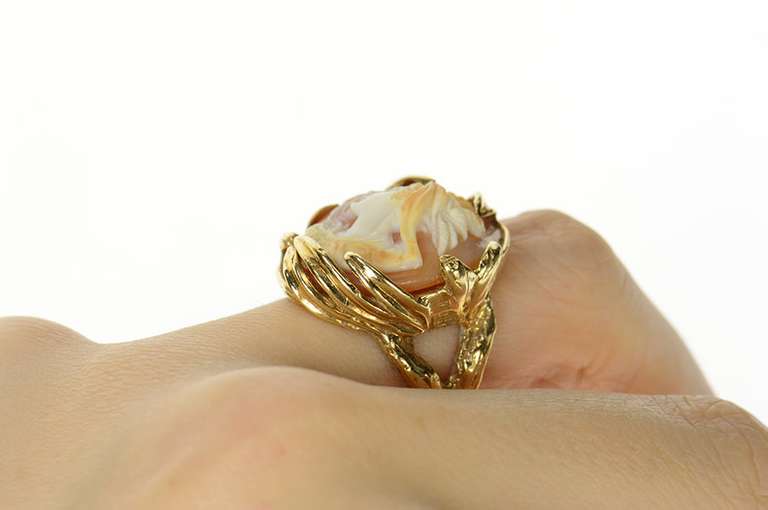 14K Yellow Gold Ornate Carved Lady Shell Cameo Statement Ring