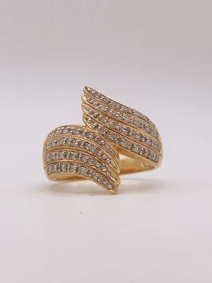 2.0 CTW Diamond Ring in Solid Yellow Gold