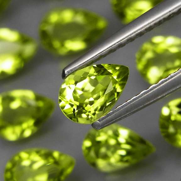 Pear cut! Unheated! 8.74ct Peridot set!
