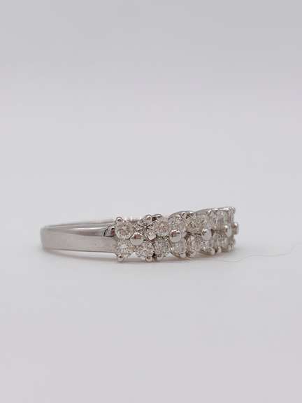 14kt White Gold Diamond Ring
