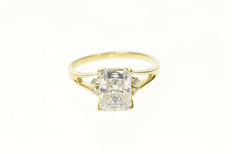 10K Yellow Gold Emerald Cut Accent Classic Travel Engagement Ring